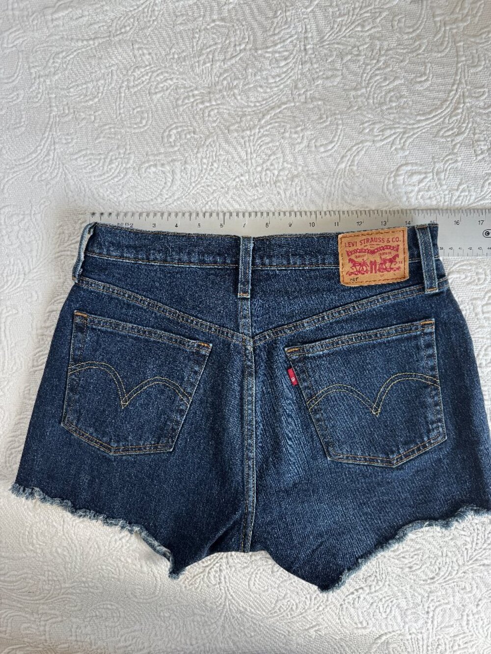Levi’s 501 Women’s Size 29 High Rise Button Fly Denim Blue Jean Shorts